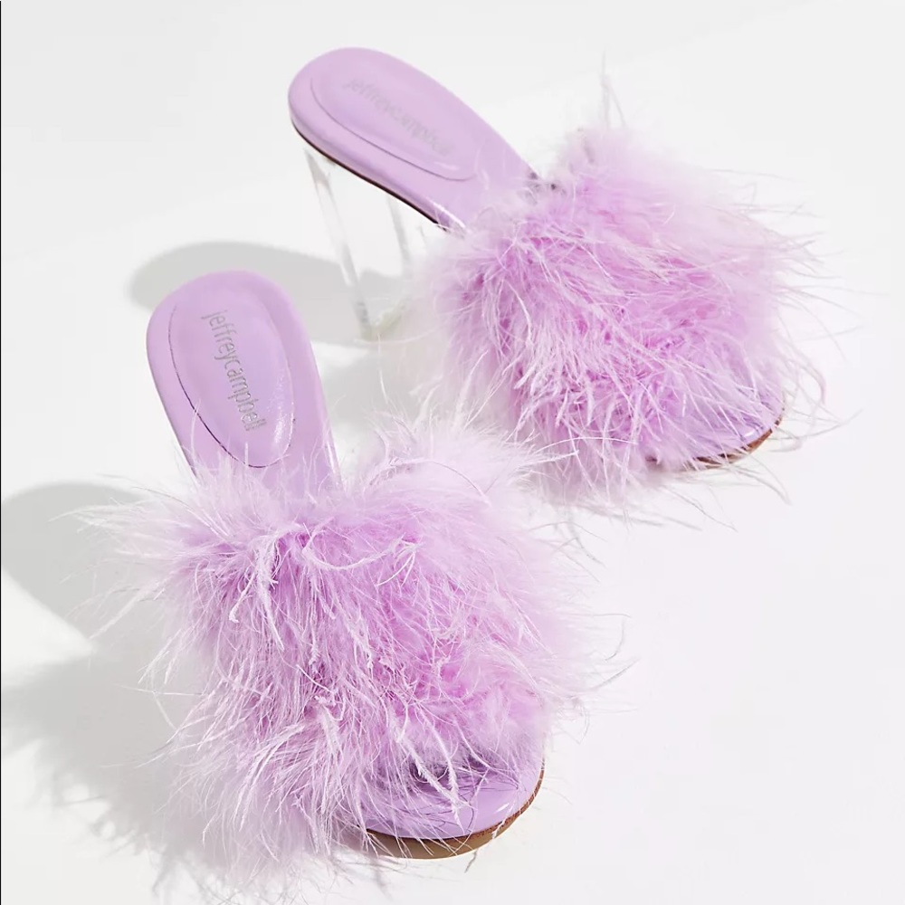 *SEARCHING FOR* Lilac Daisy Heels